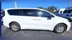 2024 Chrysler Pacifica Touring