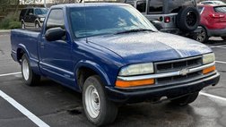 2002 Chevrolet S-10 Base