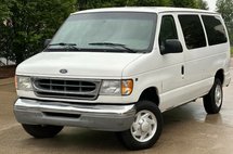2001 Ford E-Series E-350 Super Duty XLT Passenger Van