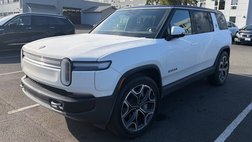 2025 Rivian R1S Adventure