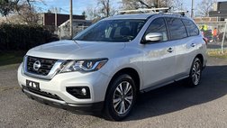 2017 Nissan Pathfinder SV