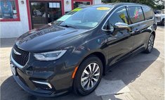 2023 Chrysler Pacifica Hybrid Limited