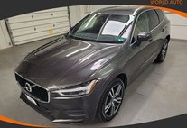 2018 Volvo XC60 T5 Momentum