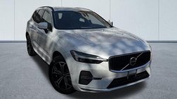 2022 Volvo XC60 B5 Momentum