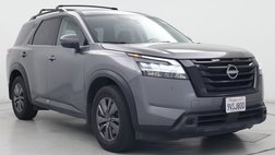 2022 Nissan Pathfinder SV