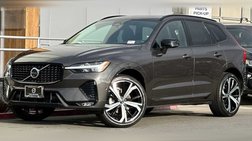 2024 Volvo XC60 B5 Ultimate Dark Theme