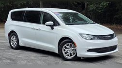 2022 Chrysler Voyager LX