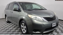 2011 Toyota Sienna LE 8-Passenger