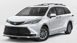 2026 Toyota Sienna XLE 8-Passenger
