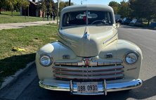 1946 Ford deluxe