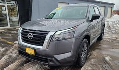 2023 Nissan Pathfinder S
