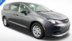 2023 Chrysler Voyager LX