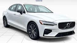 2022 Volvo S60 B5 Momentum