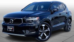 2020 Volvo XC40 T5 Momentum