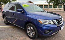 2019 Nissan Pathfinder SV