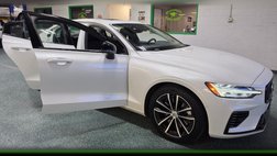 2023 Volvo S60 Recharge T8 Plus Dark Theme
