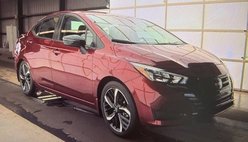 2024 Nissan Versa SR