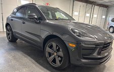 2022 Porsche Macan Base