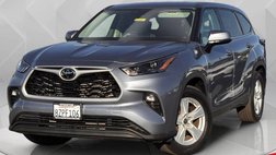 2022 Toyota Highlander LE