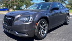 2018 Chrysler 300 Touring