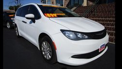 2020 Chrysler Voyager L