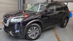 2022 Nissan Pathfinder SV