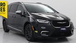 2022 Chrysler Pacifica Hybrid Pinnacle