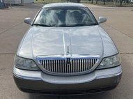 2003 Lincoln Town Car Signature