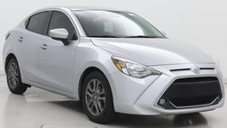 2020 Toyota Yaris LE
