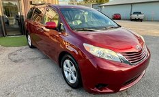 2015 Toyota Sienna LE FWD 8-Passenger V6