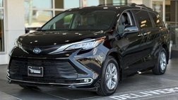 2022 Toyota Sienna XLE