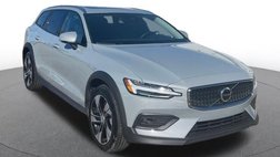 2025 Volvo V60 Cross Country B5 Plus