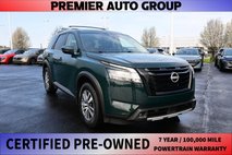 2024 Nissan Pathfinder SL