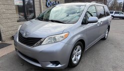 2012 Toyota Sienna LE 8-Passenger