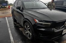 2020 Volvo XC40 T5 R-Design