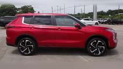 2023 Mitsubishi Outlander SE