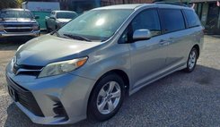 2019 Toyota Sienna LE