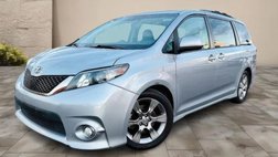 2013 Toyota Sienna SE 8-Passenger