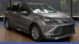 2022 Toyota Sienna XLE 7-Passenger