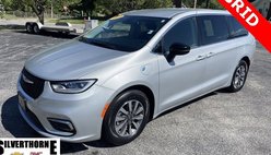 2024 Chrysler Pacifica Hybrid Select