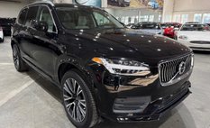 2022 Volvo XC90 T5 Momentum