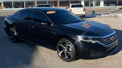 2021 Volkswagen Passat R-Line