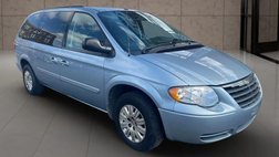 2006 Chrysler Town and Country LX