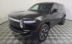 2024 Rivian R1S Adventure