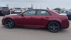 2022 Chrysler 300 S V8