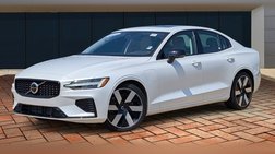 2024 Volvo S60 Recharge T8 Plus Dark Theme