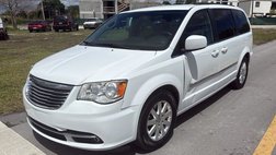 2016 Chrysler Town and Country Touring