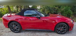 2018 Fiat 124 Spider Abarth