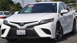 2020 Toyota Camry SE