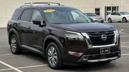 2022 Nissan Pathfinder SL